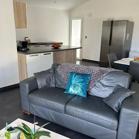 Modern Comfort In Minervois Pouzols-Minervois