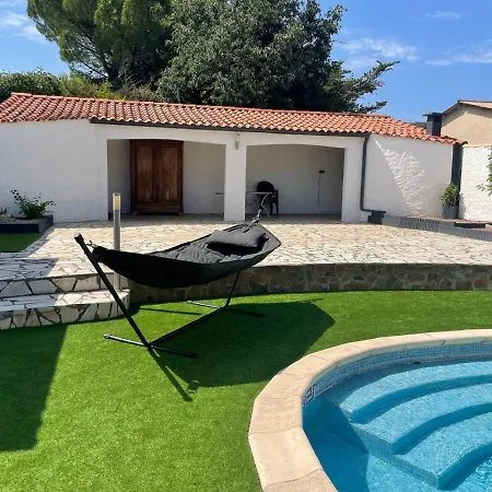 Modern Comfort In Minervois Semesterbostad