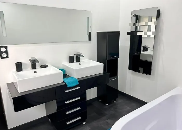 Modern Comfort In Minervois * Pouzols-Minervois