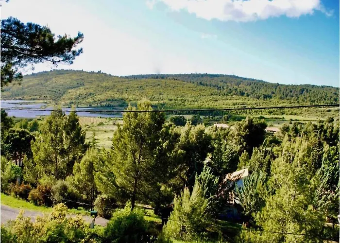 Modern Comfort In Minervois *